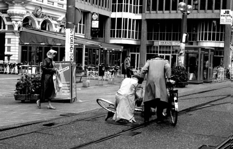 fiets, vallen, tramrails, amsterdam, jaren, 80, straat, fotografie, judocus